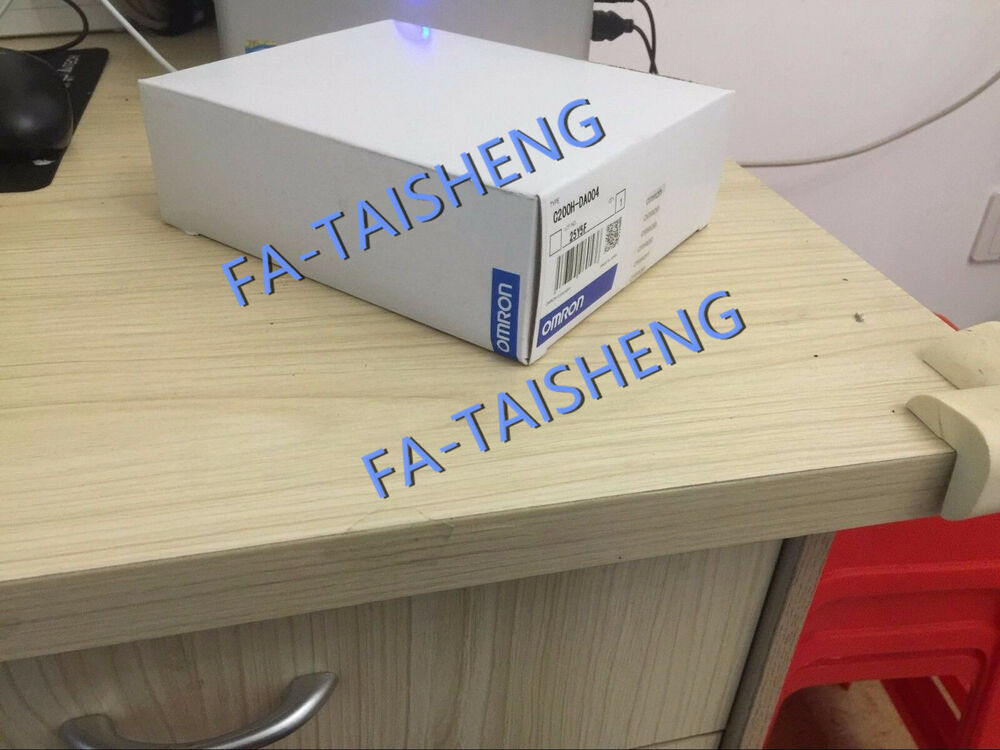 New Original Omron D/A Unit C200H-DA002 C200HDA002 Free Expedited Shipping DHL / UPS / FedEx