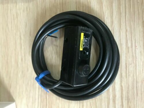 New Omron TL-M2ME1 TLM2ME1 Proximity Sensor Switch Free Shipping 1PC DHL / UPS / FedEx