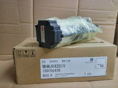 1PC New In Box Panasonic MHMJ042G1V Servo Motor Expedited Shipping