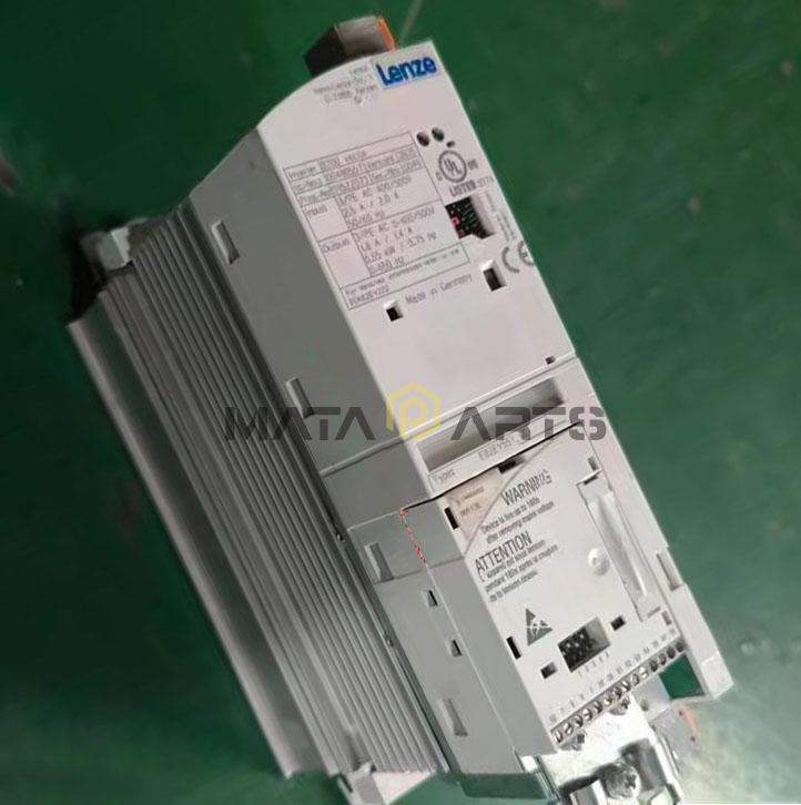 One Used Lenze Inverter E82EV551K4C E82EV551-4C