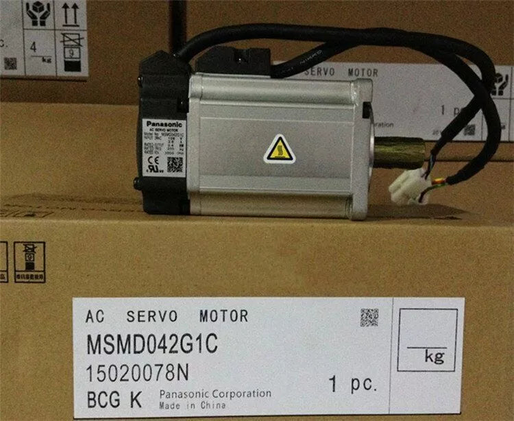 1PC New In Box Panasonic MSMD042G1C Servo Motor Expedited Shipping