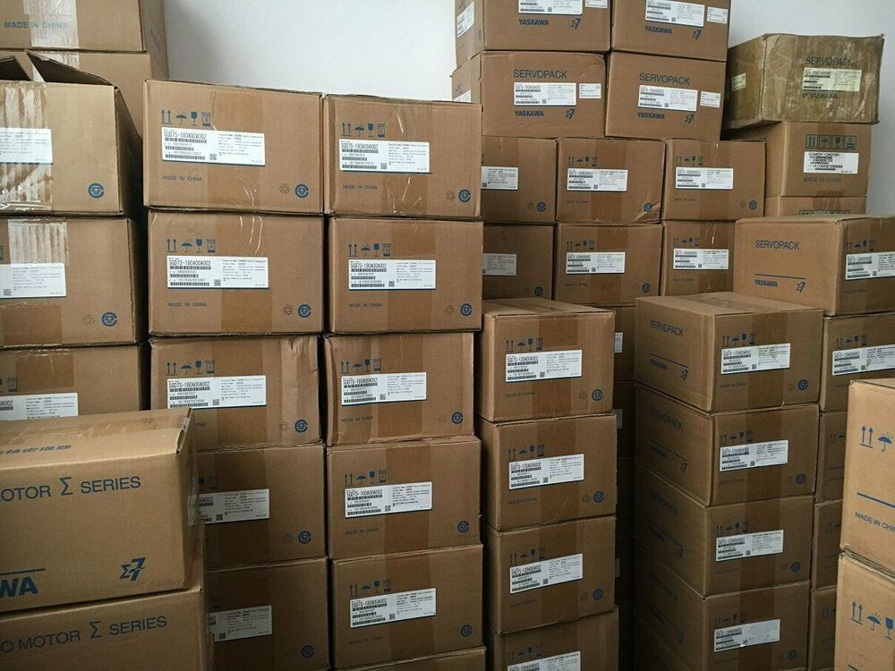 1PC New Yaskawa SGMAH-02AAAG761 Servo Motor Expedited Shipping