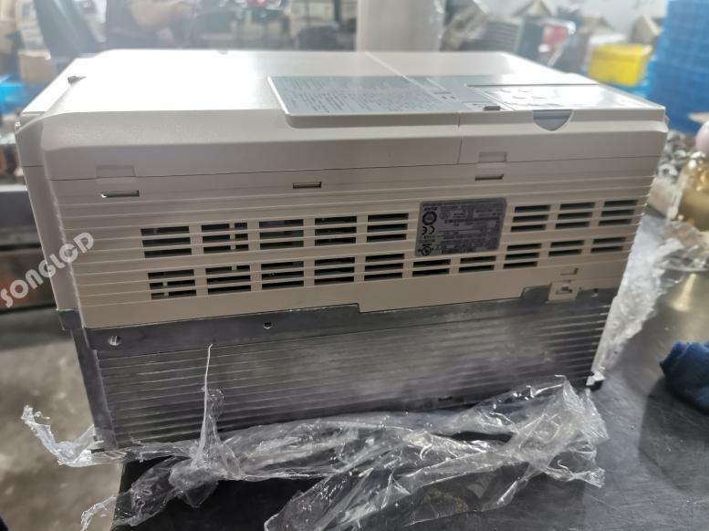 1PC New Yaskawa CIMR-AT2A0069FAA Inverter Expedited Shipping CIMRAT2A0069FAA