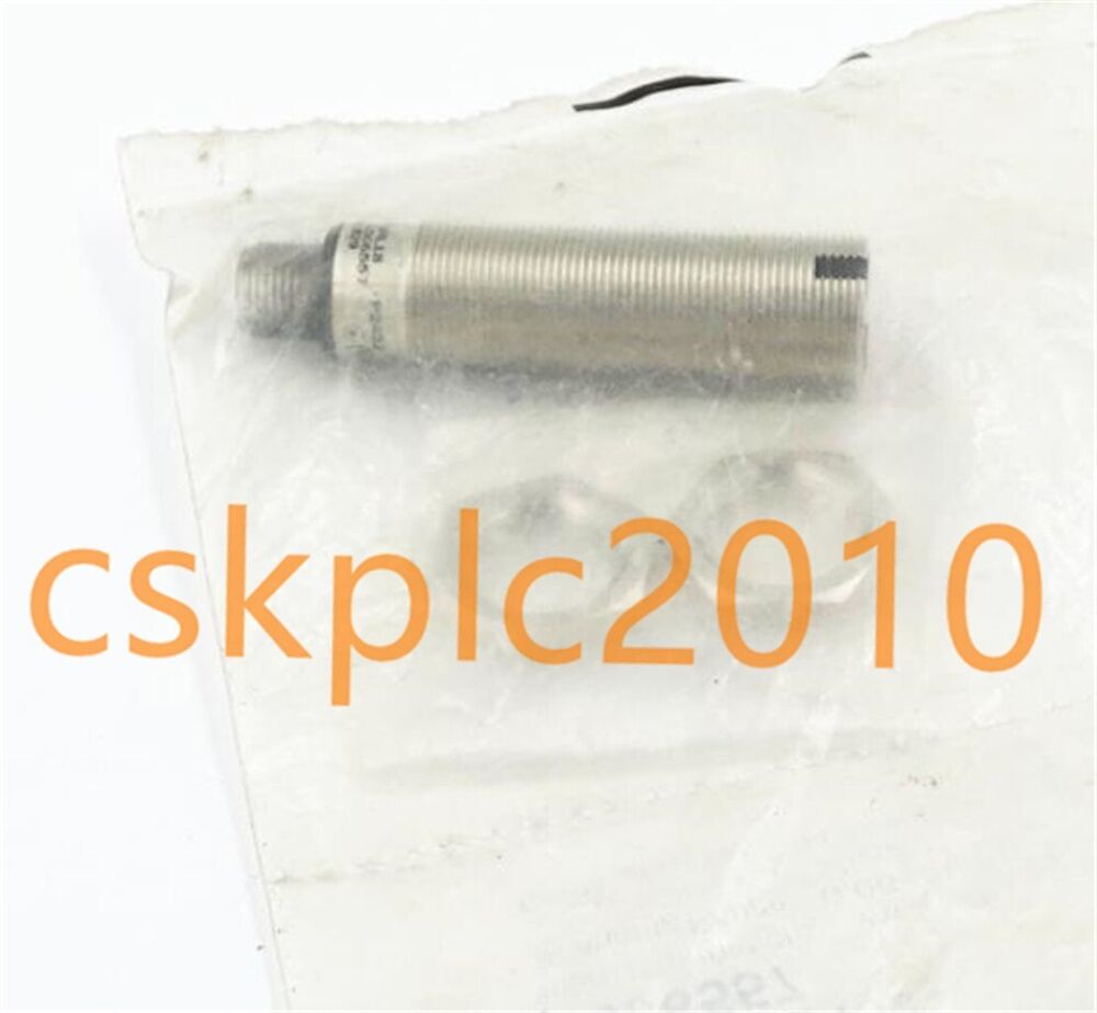 1 PCS NEW IN BOX SICK Photoelectric switch GRL18-P2432 1066557