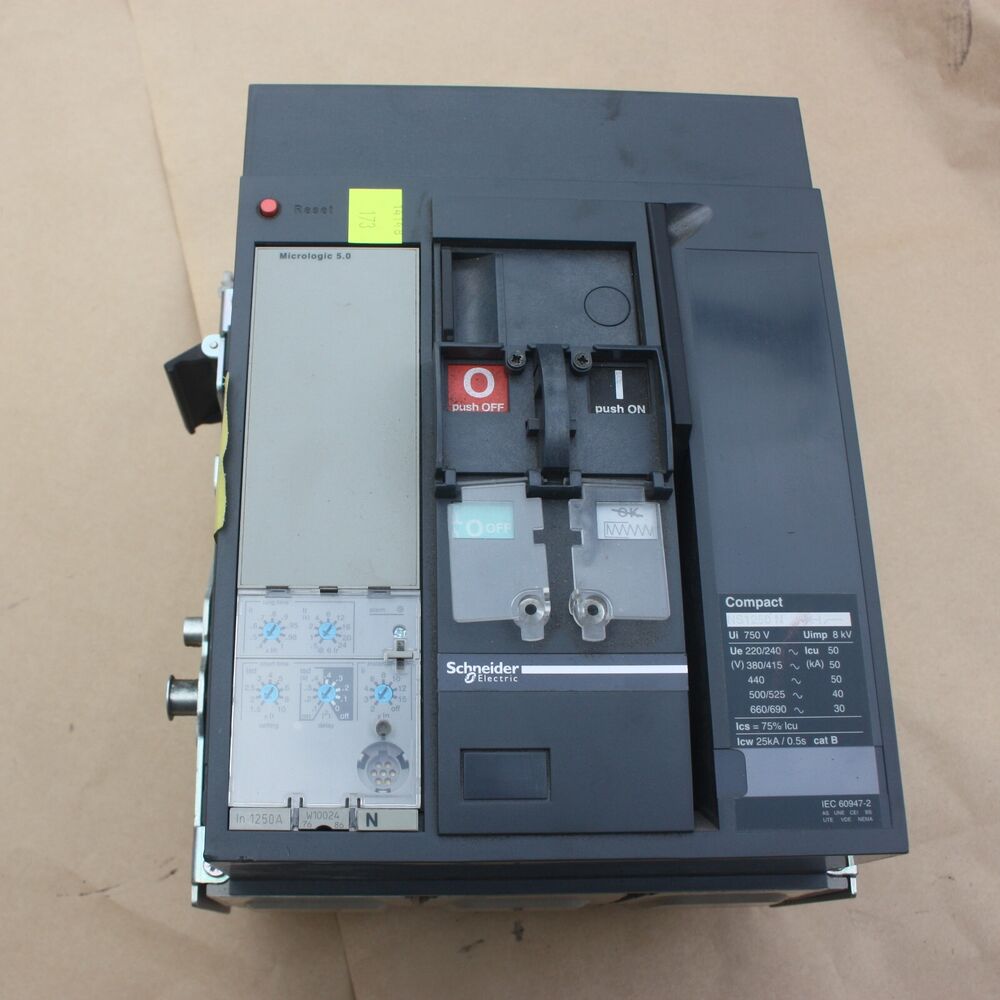 Circuit breaker NS1250N, 1250A, 50 kA at 415 VAC, Micrologic 2.0 UPS / DHL / Fedex