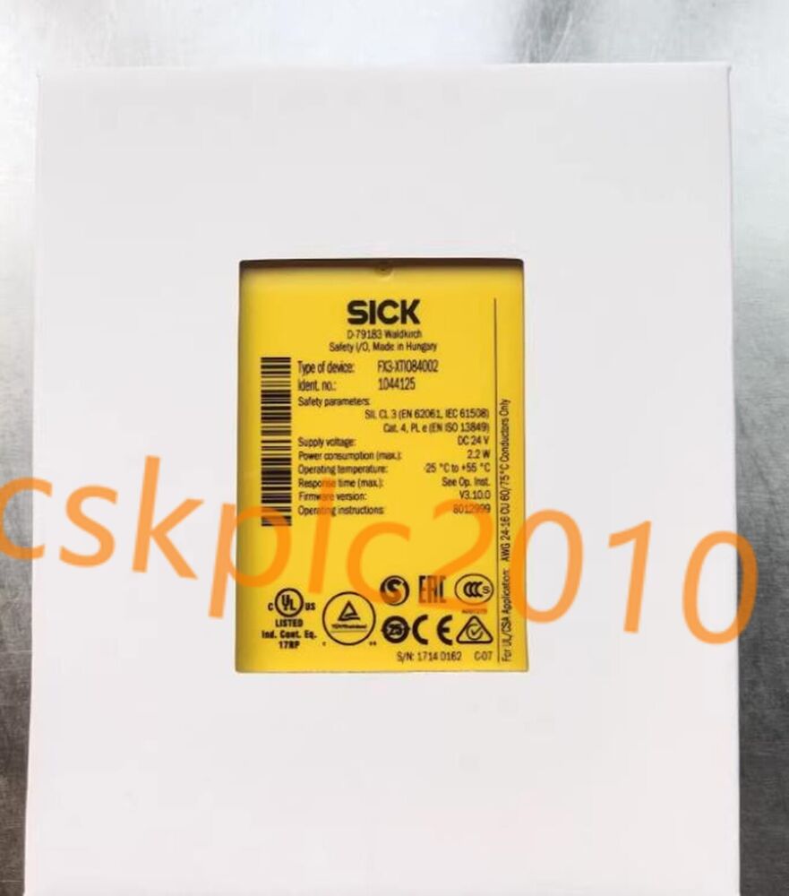 1 PCS NEW IN BOX SICK safety relays FX3-XTI084002 1044125