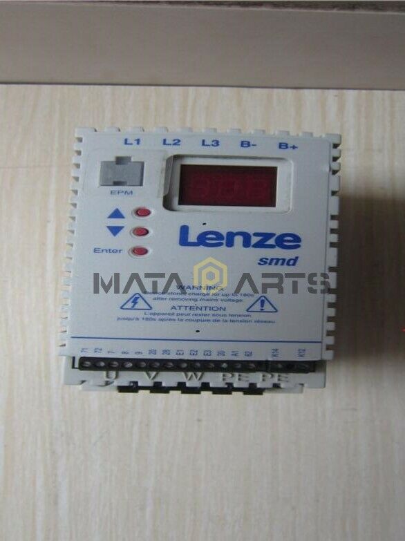 1PCS Used LENZE ESMD112L4TXA Frequency Inverter Tested