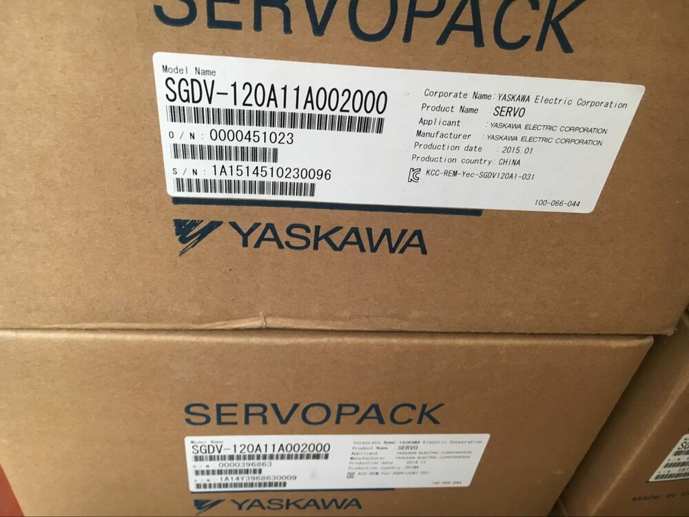 1PC Yaskawa SGDV-120A11A002000 Servo Driver SGDV120A11A002000 New In Box DHL / UPS / FedEx