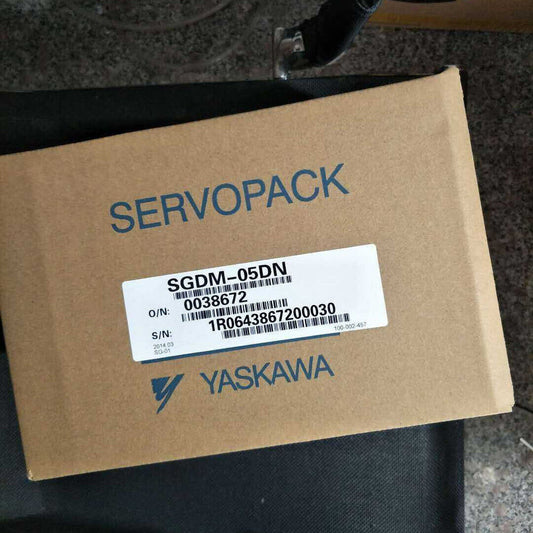 1PC New Yaskawa SGDM-05DN Servo Driver Expedited Shipping