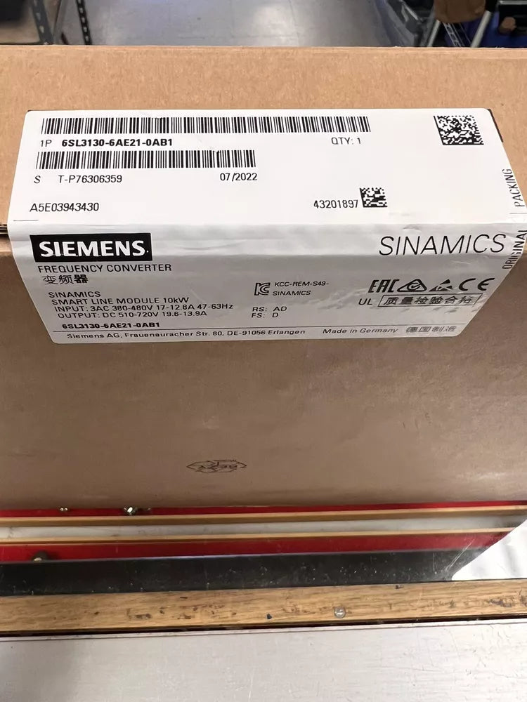 6SL3130-6AE21-0AB1 New Siemens Smart Line Module 6SL3 130-6AE21-0AB1