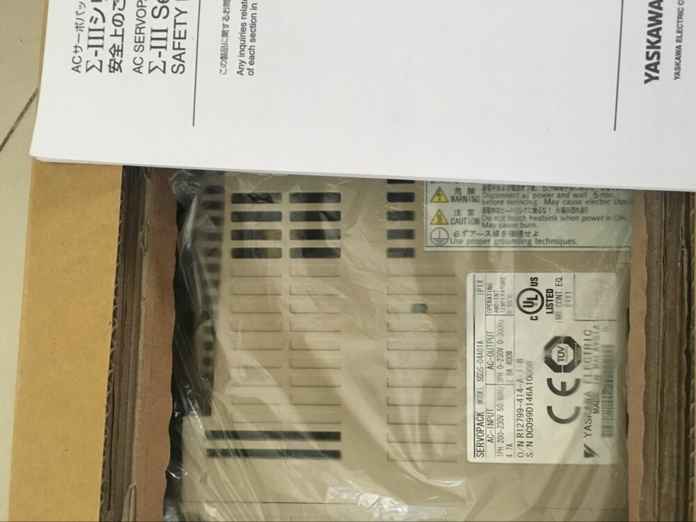 YASKAWA SGDV-R90A01B002000 Servo Drive SGDVR90A01B002000 New Expedited Shipping DHL / UPS / FedEx