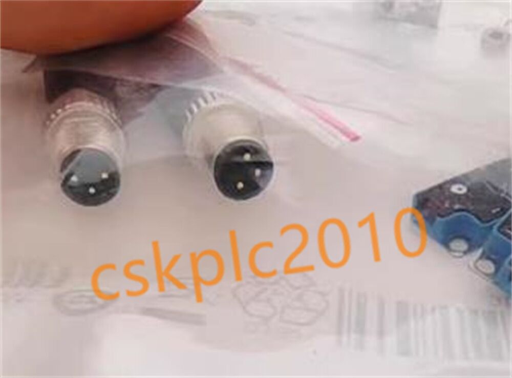 1 PCS NEW IN BOX SICK Photoelectric sensor 1095447 GSE2F-P5121