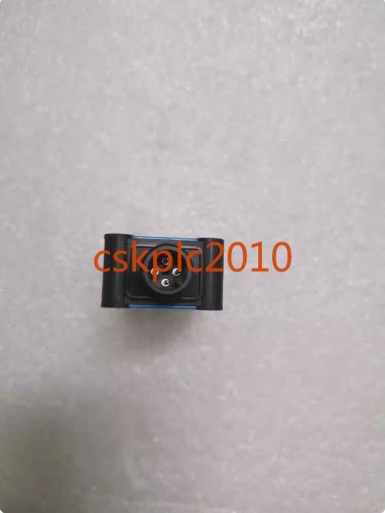 1 PCS new SICK sensor WT18-3P410 1025889 new