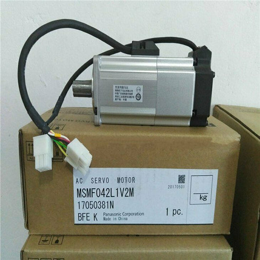 1PC New In Box Panasonic MSMF042L1V2M Servo Motor Expedited Shipping