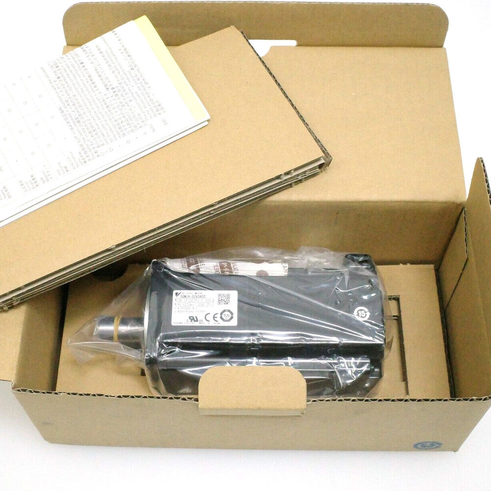 New In Box YASKAWA SGMJV-02A3A2C Servo Motor DHL / UPS / FedEx