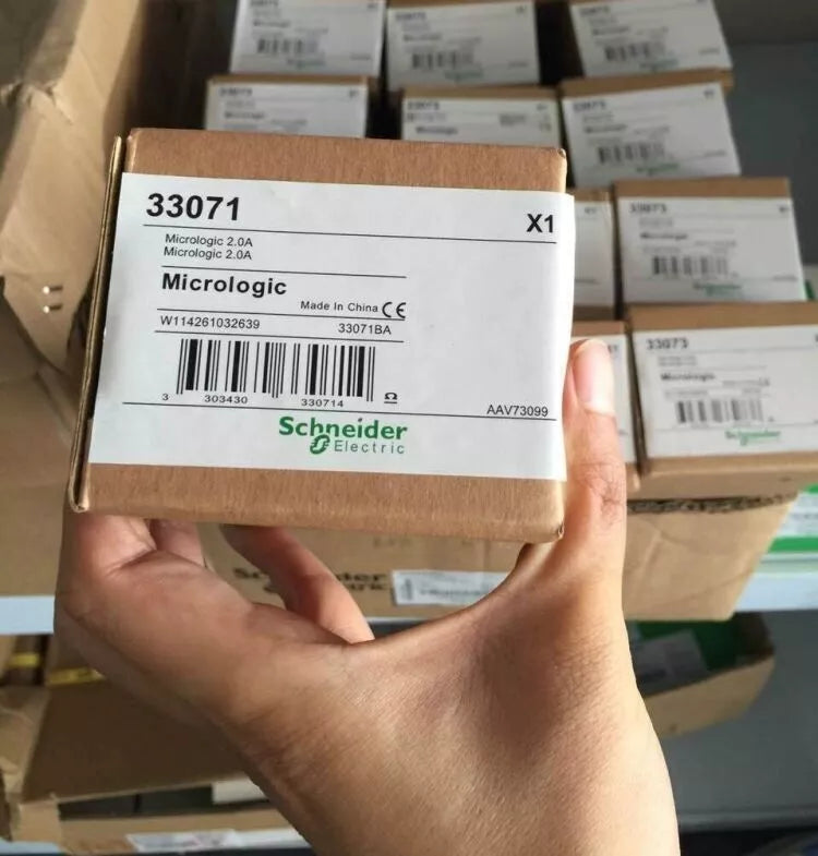 MICROLOGIC 2.0A Schneider Electric 33071 Control Unit Brand New Free Shipping UPS / DHL / Fedex