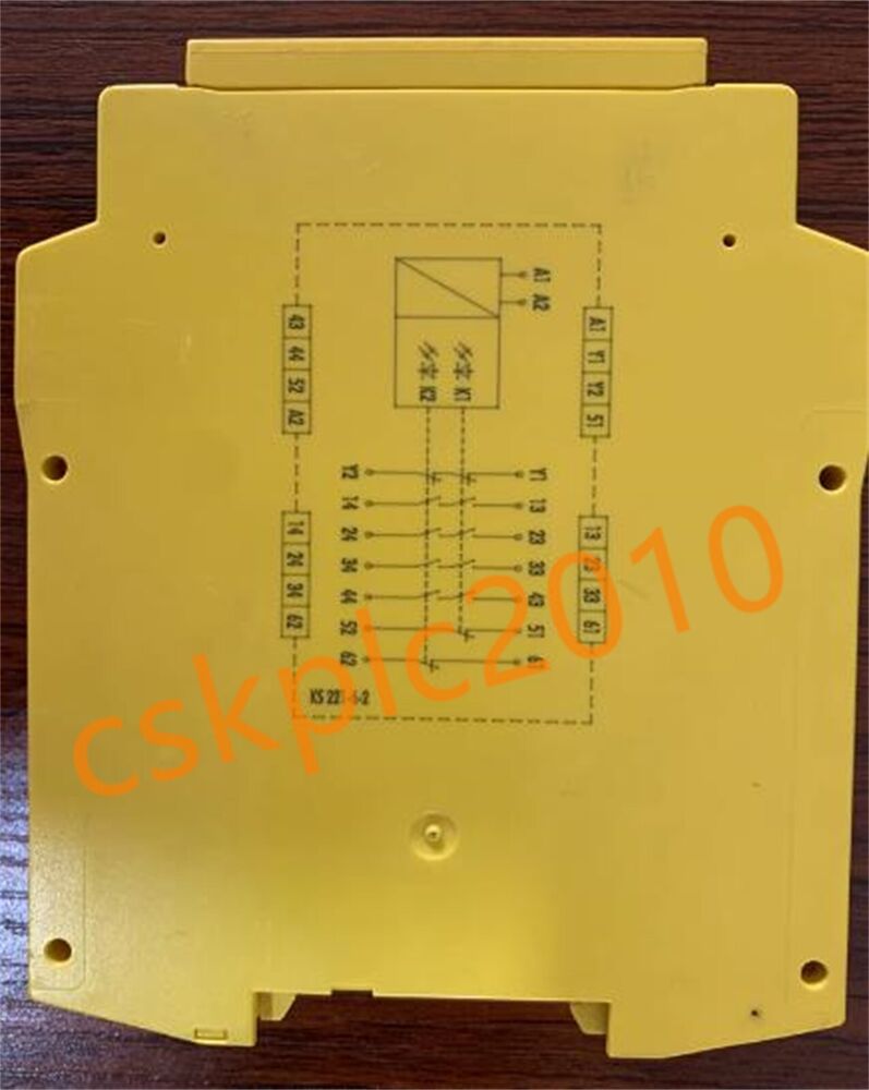 1 PCS SICK Safety relay UE10-4XT3D2 6024920 Tested