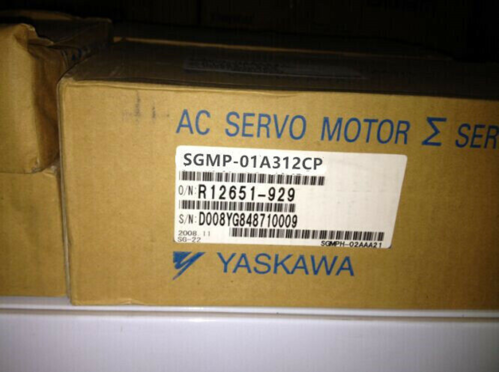 1PC New Yaskawa SGMP-01A312CP Servo Motor Expedited Shipping SGMP01A312CP