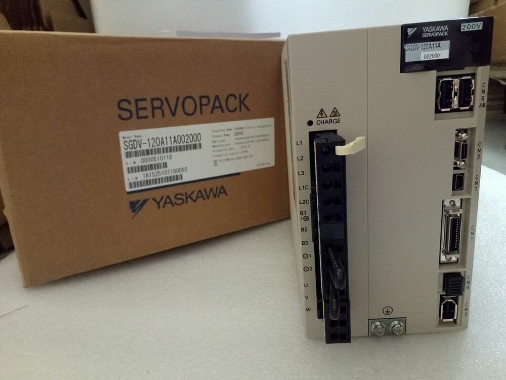 1PC Yaskawa SGDV-120A11A002000 Servo Driver SGDV120A11A002000 New In Box DHL / UPS / FedEx