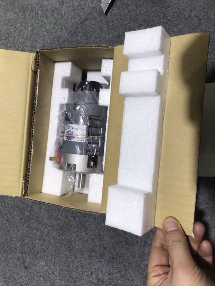 ABB UGTMEM-03LBB11 Servo Motor Fast Expedited Shipping UGTMEM03LBB11 New In Box UPS / DHL / Fedex