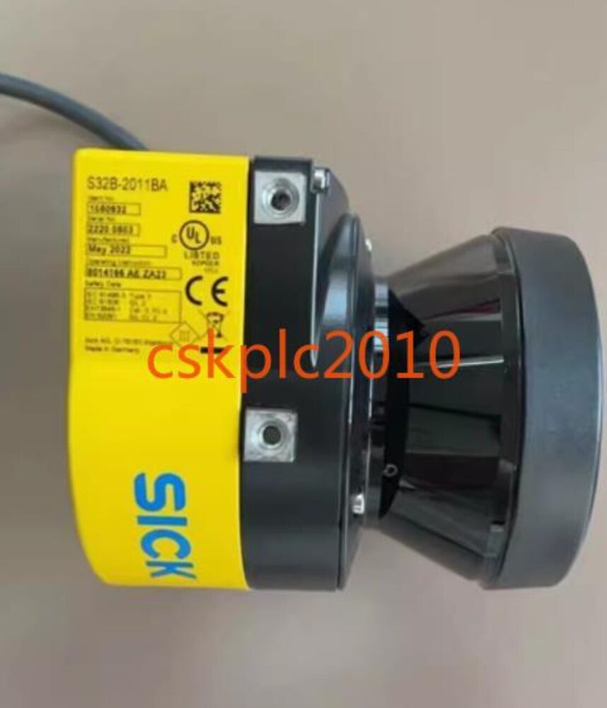 1PCS New original SICK laser navigation radar S32B-2011BA 1050932 in stock