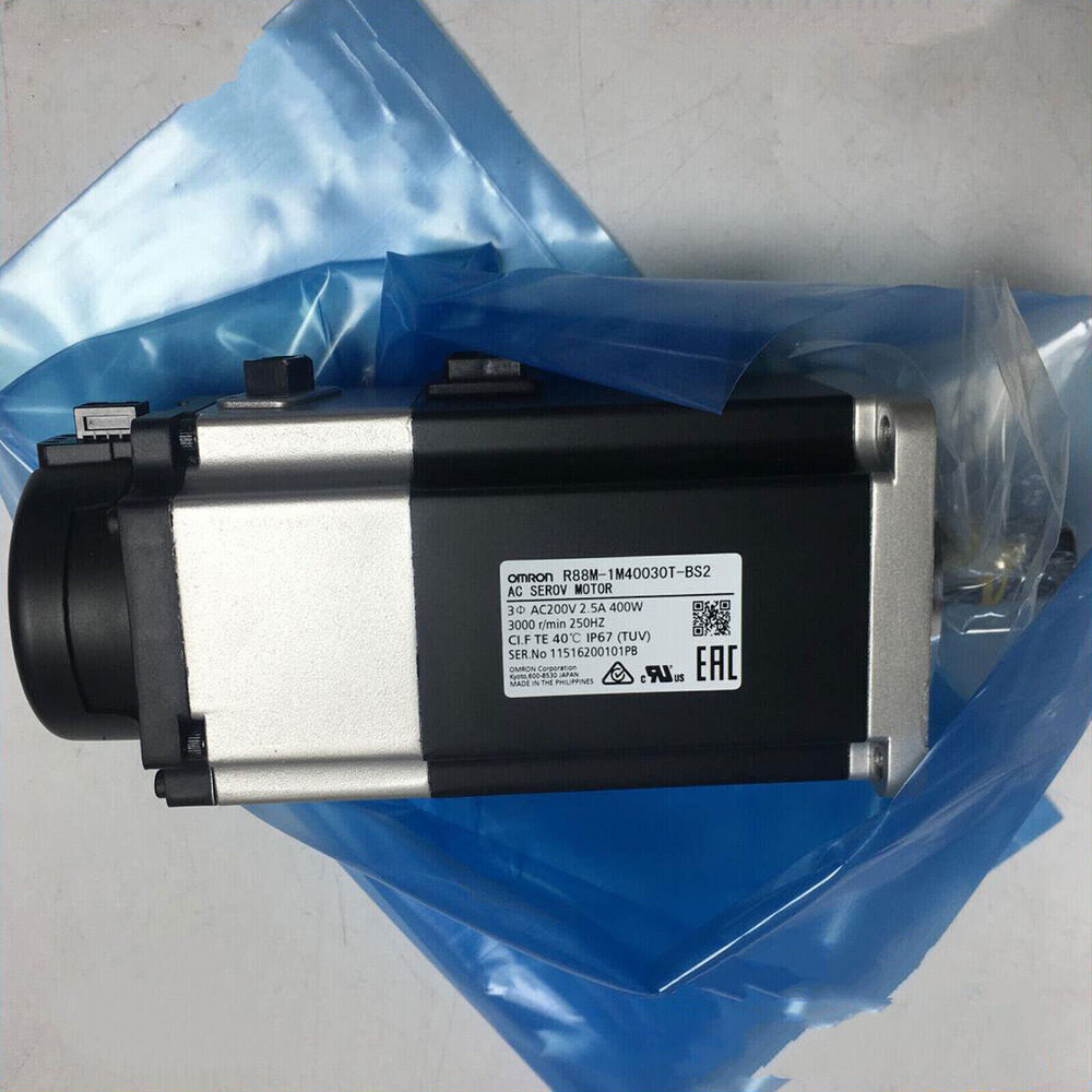 1PC New Omron R88M-1M40030T-BS2 AC Servo Motor In Box Expedited Shipping UPS / DHL / Fedex