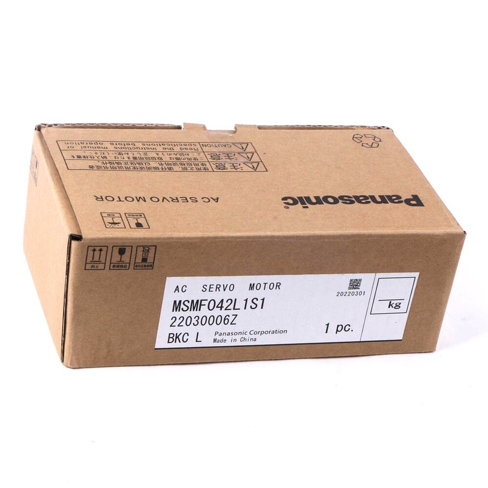 1PC New In Box Panasonic MSMF042L1S1 Servo Motor Expedited Shipping