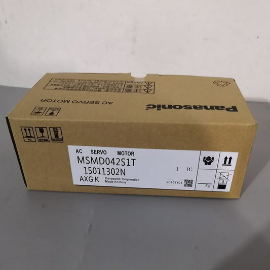 1PC New In Box Panasonic MSMD042S1T Servo Motor Expedited Shipping