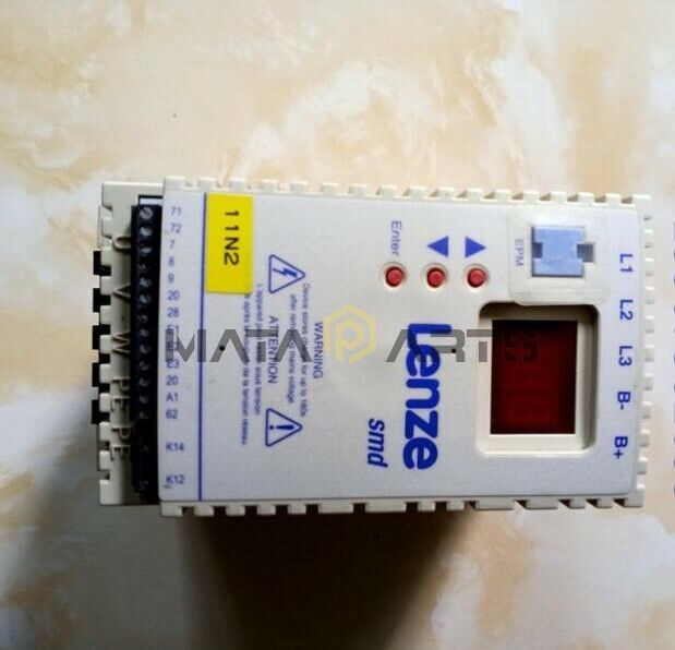 1PCS Used LENZE ESMD112L4TXA Frequency Inverter Tested