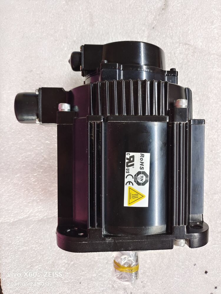 1PC New Yaskawa SGMGV-20A3E6S Servo Motor Expedited Shipping SGMGV20A3E6S