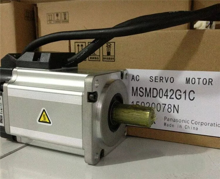 1PC New In Box Panasonic MSMD042G1C Servo Motor Expedited Shipping