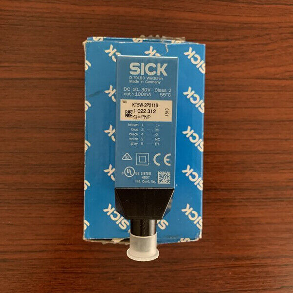 1PC New Sick New Color Sensor KT5W-2P2116 KT5W2P2116 DHL / UPS / FedEx