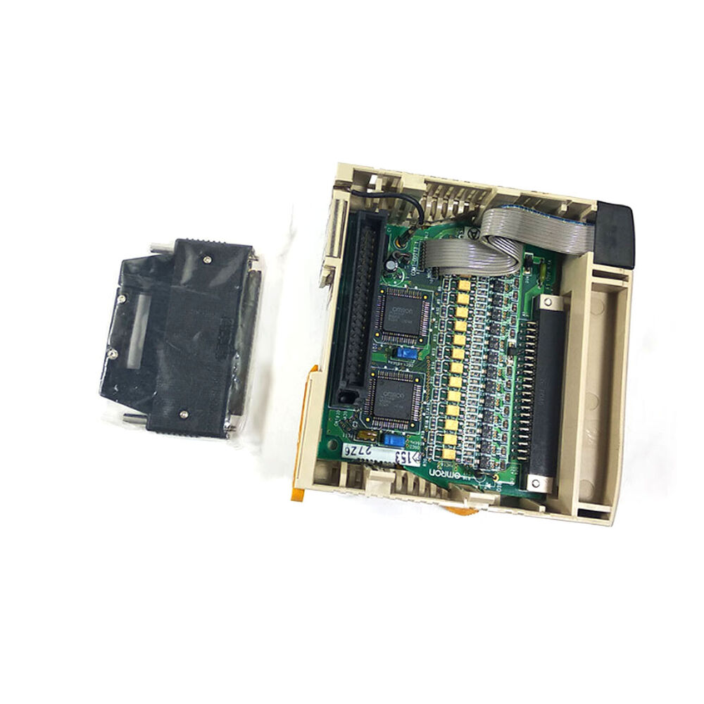 New In Box OMRON CQM1-OD213 Output Unit Module 32 Point Free Expedited Shipping DHL / UPS / FedEx