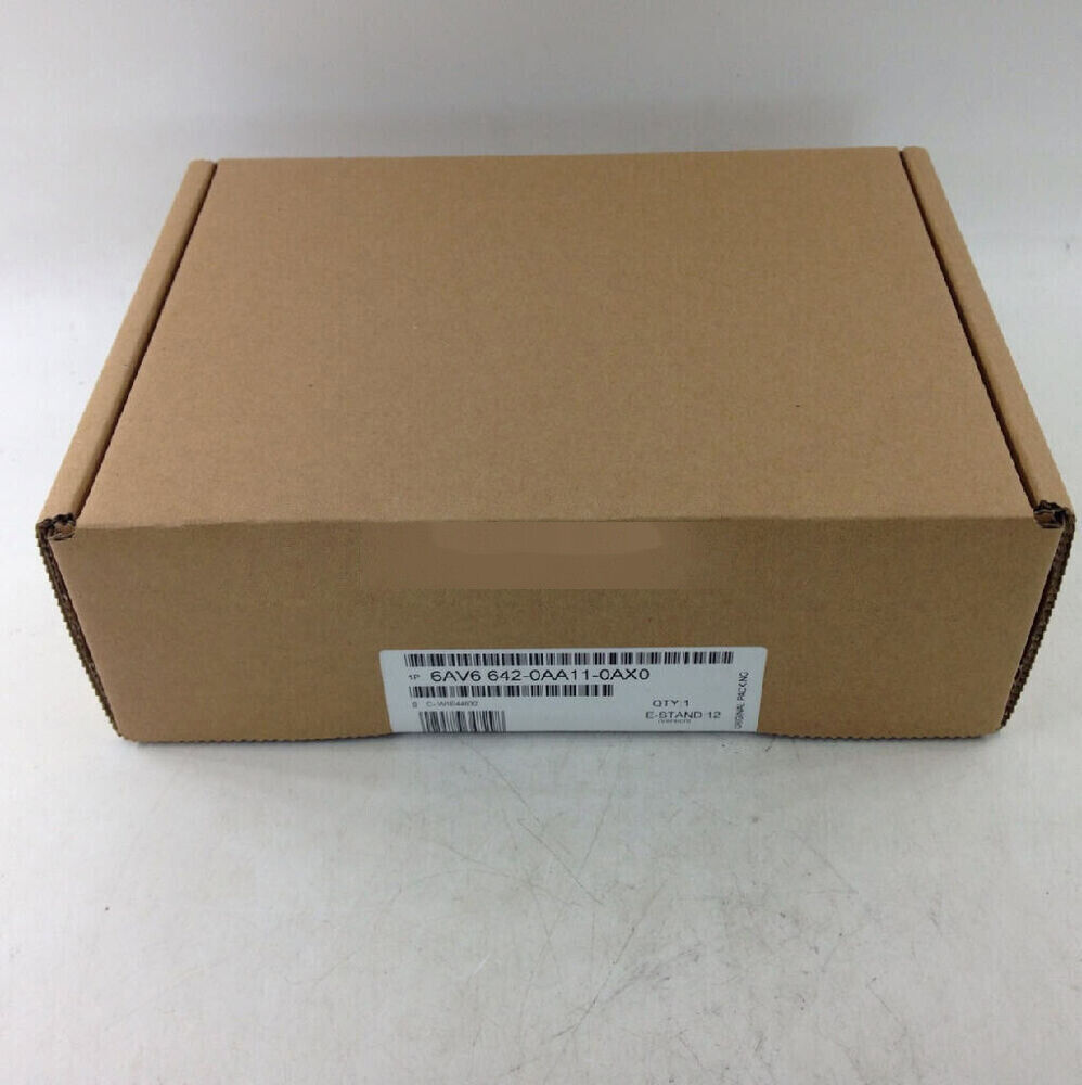 NEW Siemens 6AV6642-0AA11-0AX0 6AV6642-0AA11-0AX0 SMART PLC Module