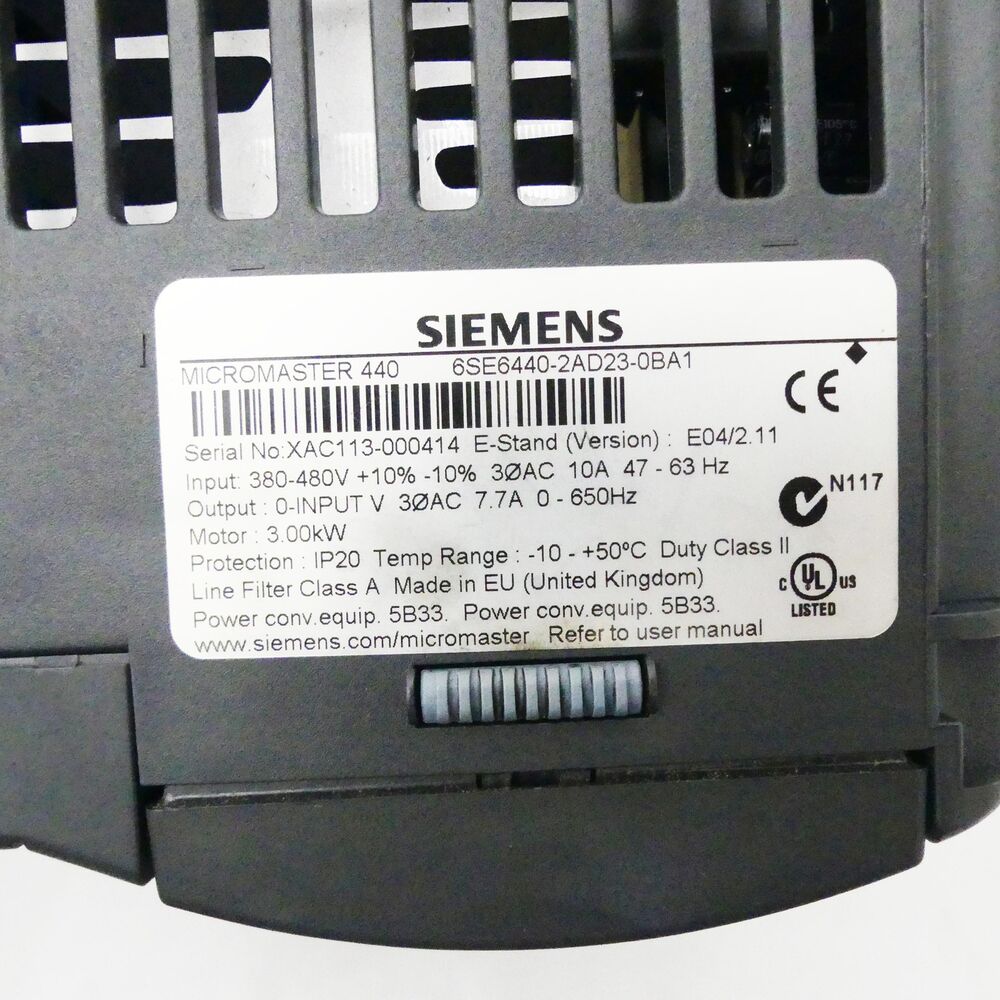 SIEMENS MICROMASTER 440 6SE6440-2AD23-0BA1 6SE6 440-2AD23-0BA1 E04/2.11 -used-- UPS / Fedex / DHL