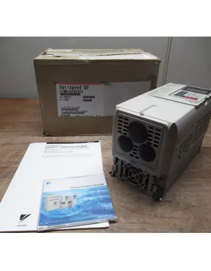 1PC New Yaskawa CIMR-G7A22P2 Inverter Expedited Shipping