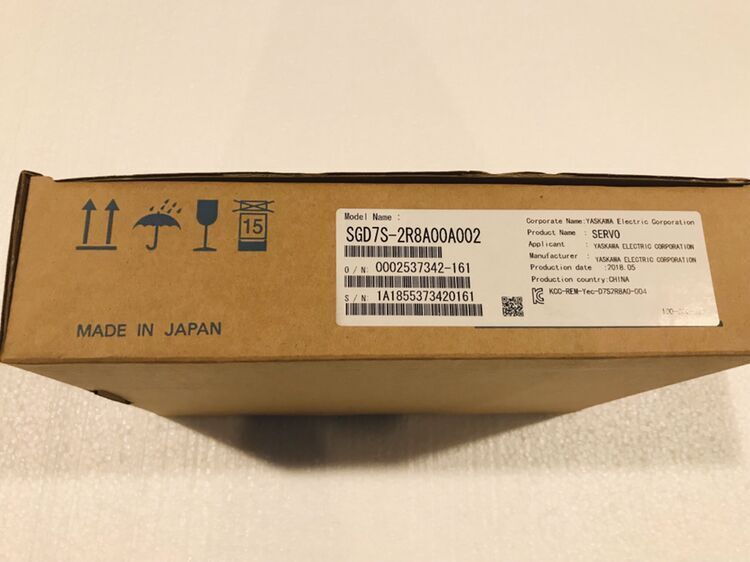 New Sealed Yaskawa ServoPack Drive SGD7S-2R8A00A002 Fast Shipping  UPS /  Fedex / DHL