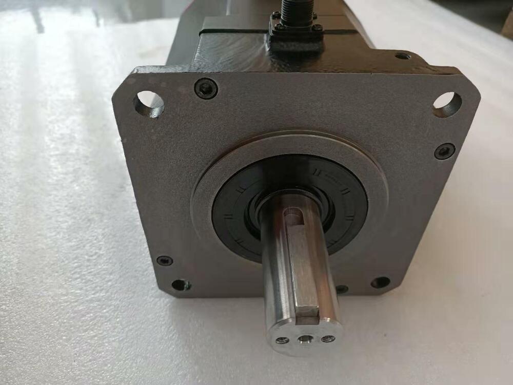 Refurbished FANUC A06B-0128-B575#0008 Servo Motor A06B0128B575#008DHL / UPS / FedEx