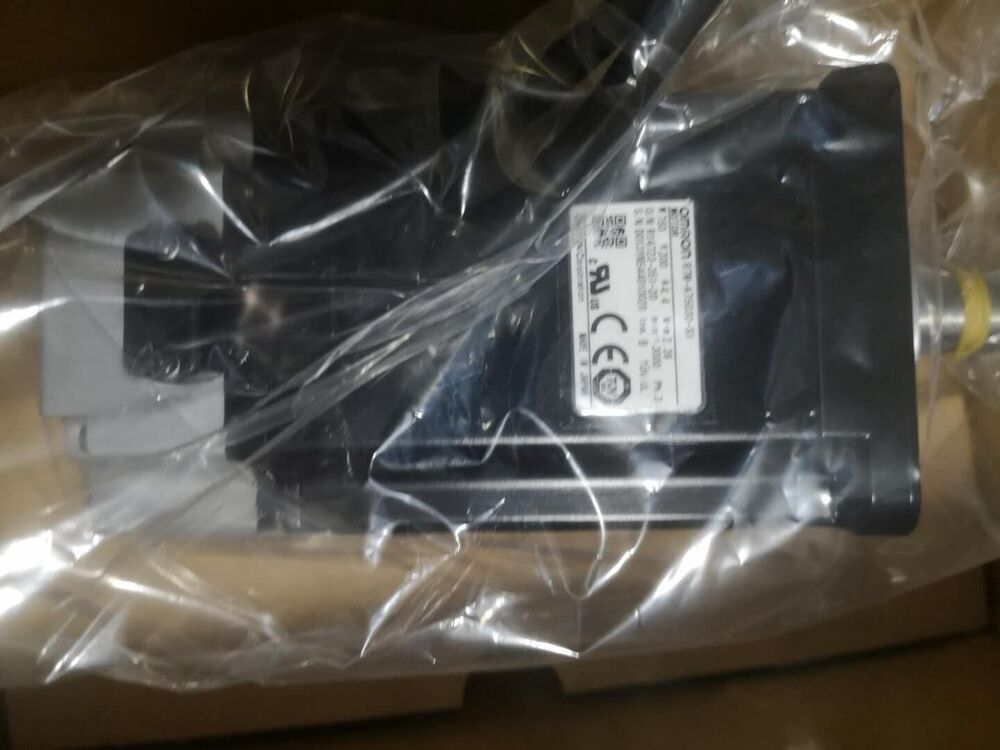 1PC Omron R7M-A75030-S1 Servo Motor R7MA75030S1 New In Box Expedited Shipping DHL / UPS / FedEx