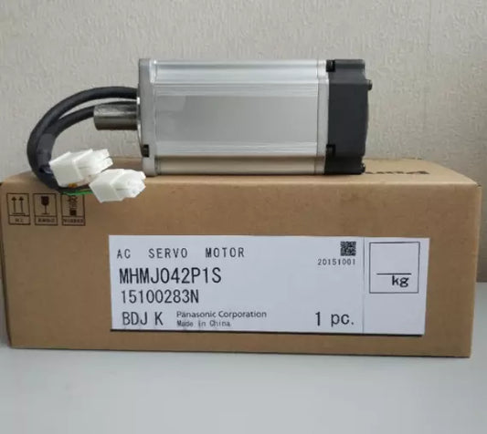 1PC New In Box Panasonic MHMJ042P1S Servo Motor Expedited Shipping