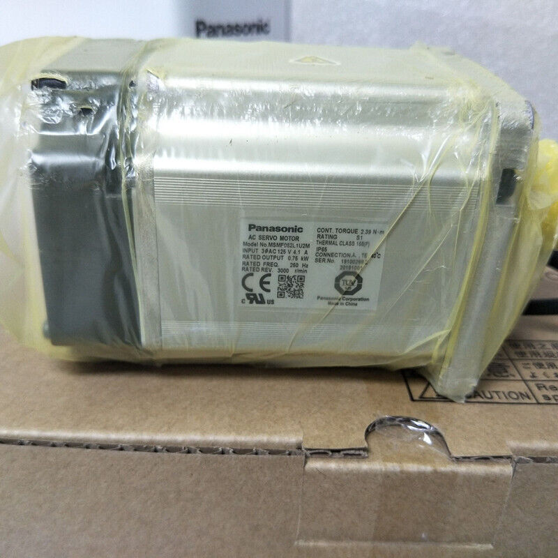 1PC New In Box Panasonic MSMF082L1U2M Servo Motor Expedited Shipping