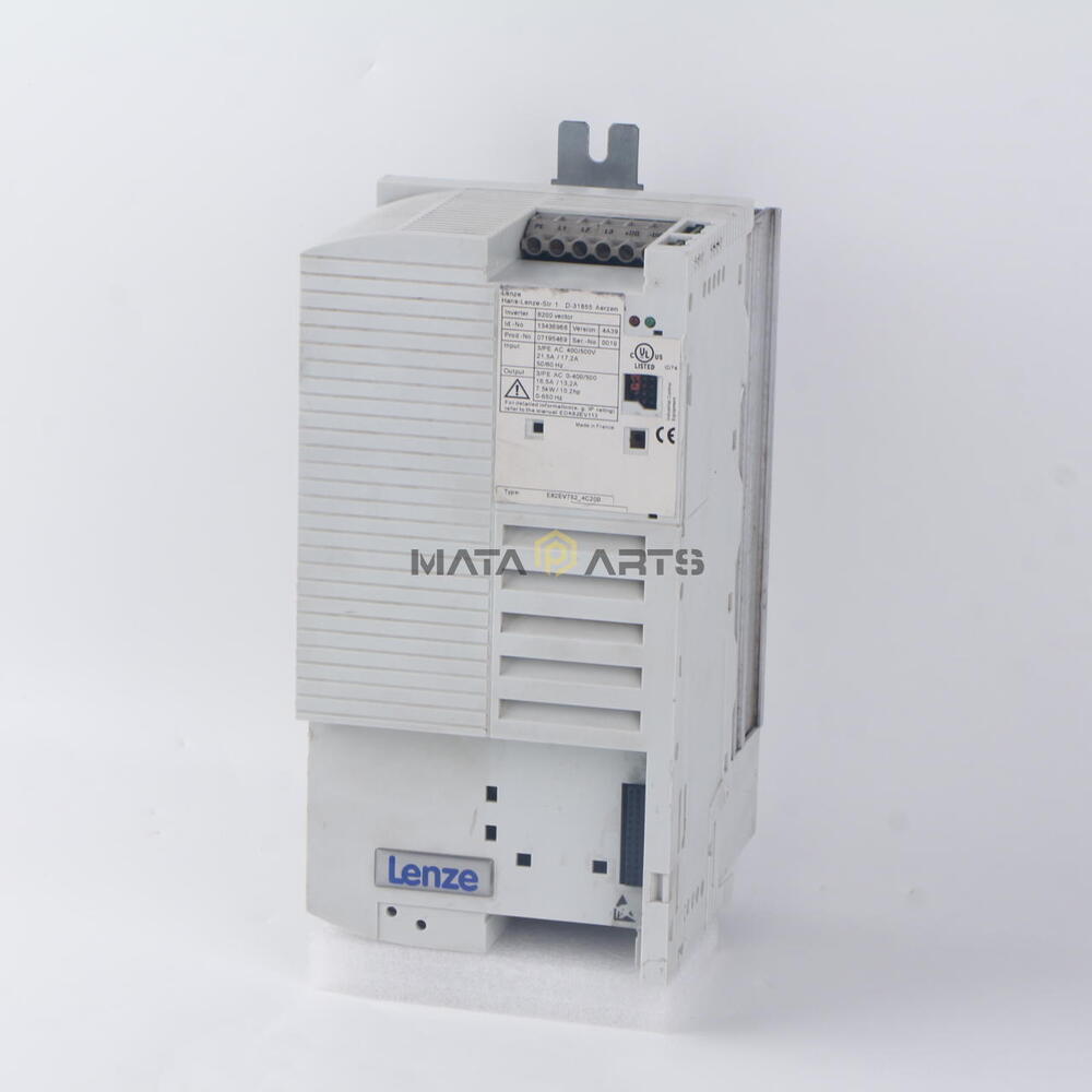 ONE USED Tested Lenze Inverter E82EV752-4C200