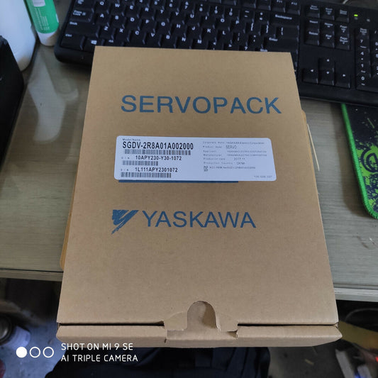 Yaskawa SGDV-2R8A01A002000 Servo Drive SGDV2R8A01A002000 New Expedited Shipping DHL / UPS / FedEx