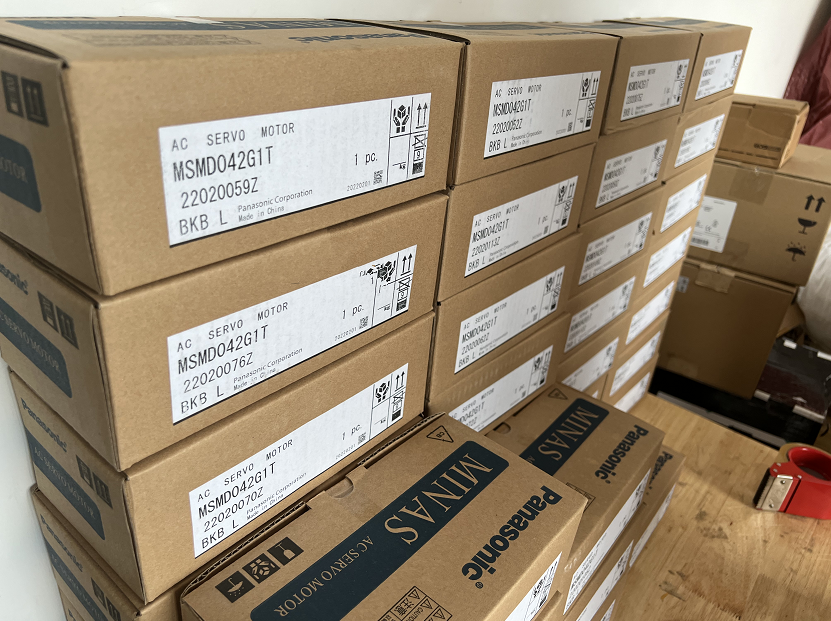 1PC New In Box Panasonic MSMA041AJA Servo Motor Expedited Shipping