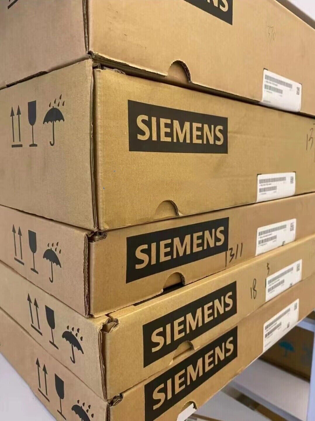 SIEMENS 6FC5548-0AB06-0AA0 PLC New One Expedited Shipping 6FC5548-0AB06-0AA0