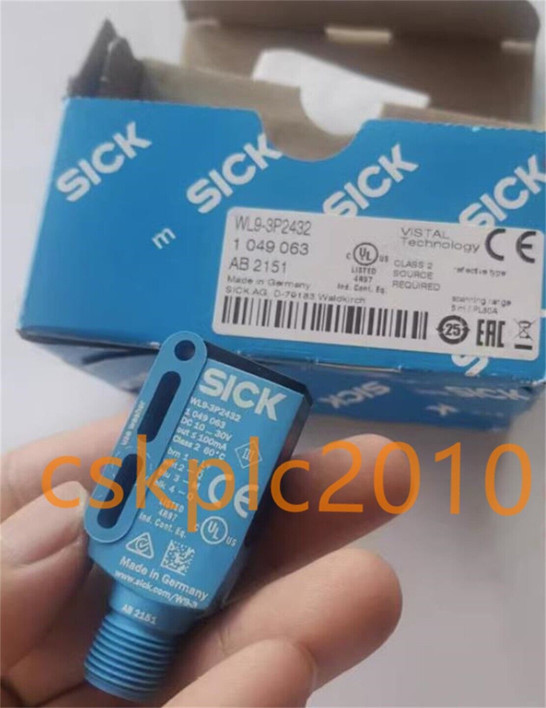 1 PCS NEW IN BOX SICK Photoelectric switch WL9-3P2432 1049063