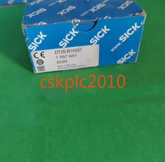 1PCS New original SICK laser distance sensor DT35-B15551 1057651 in stock