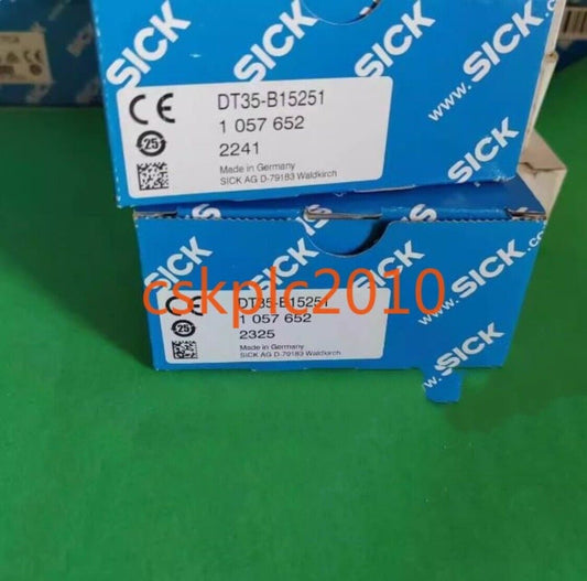 1PCS New original SICK distance sensor 1057652 DT35-B15251 in stock