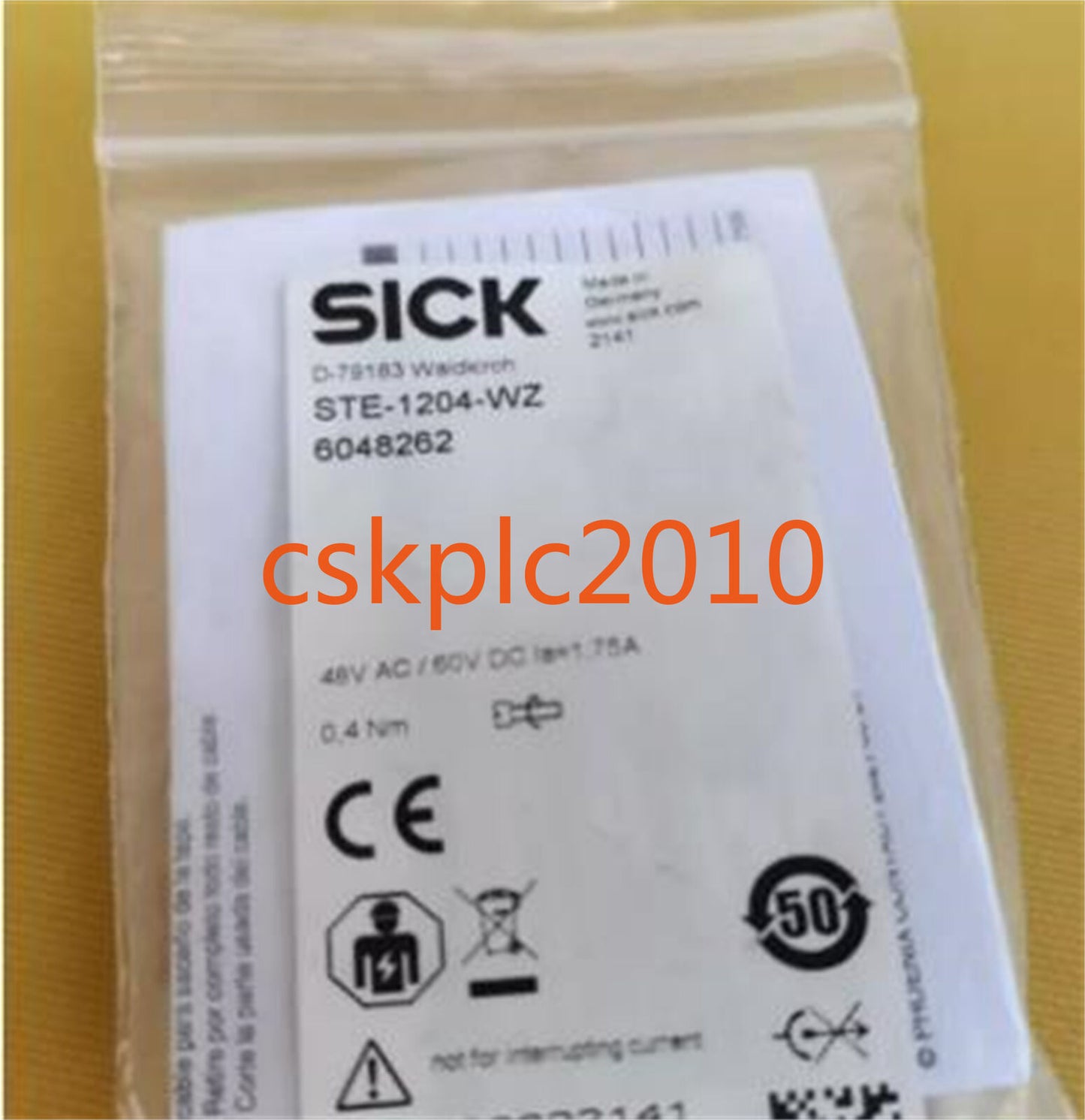 1PCS NEW IN BOX SICK Connector STE-1204-WZ 6048262