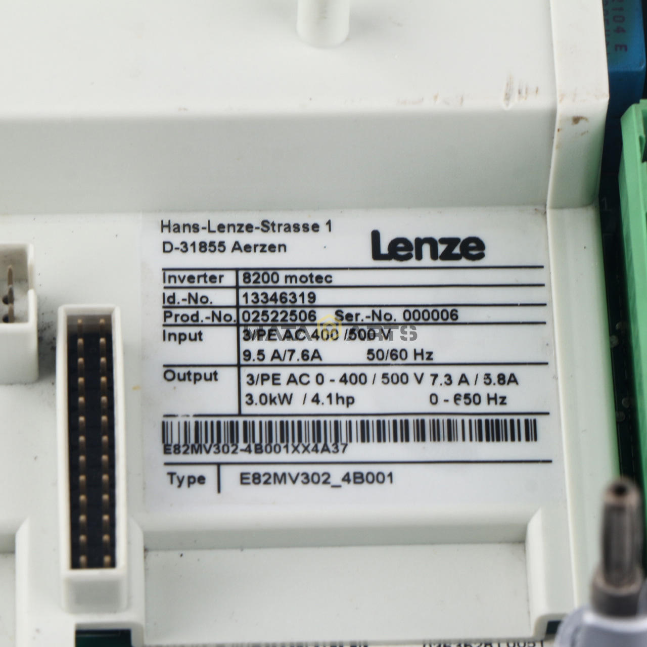 ONE Used LENZE E82MV302-4B001 D-31855 3.0KW